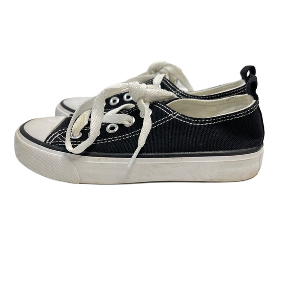 Fashion Kids low top sneakers black white casual laces street everyday fun class - Picture 5 of 7